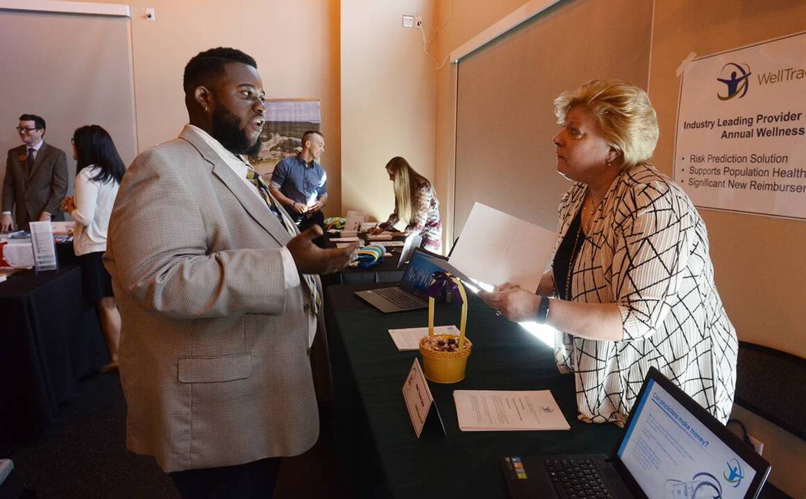 The 10 weirdest mistakes job candidates make during interviews — and five more common ones