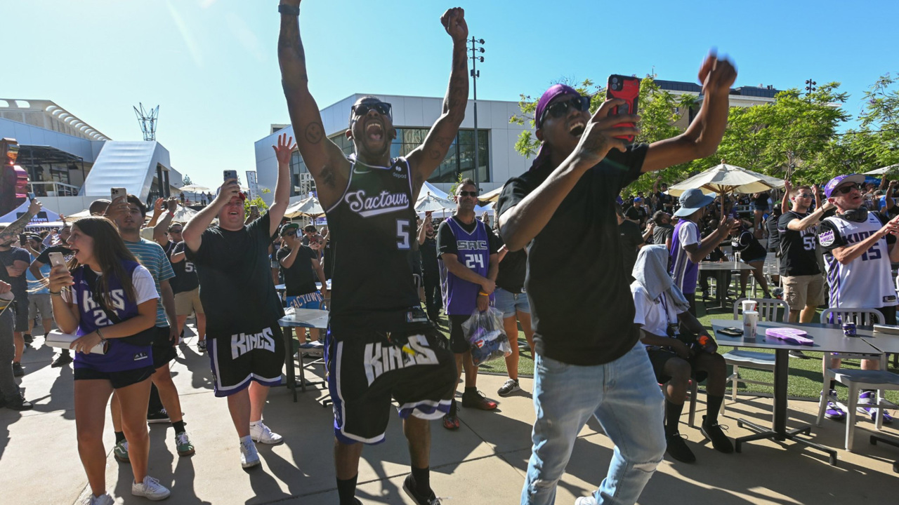 See Sacramento Kings fans react to team’s No. 4 pick of Keegan Murray in NBA Draft