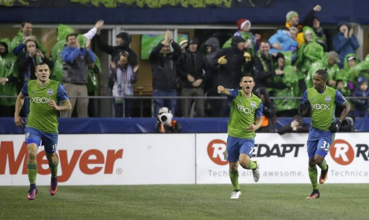 Sounders coach Brian Schmetzer talks after playoff win over Colorado