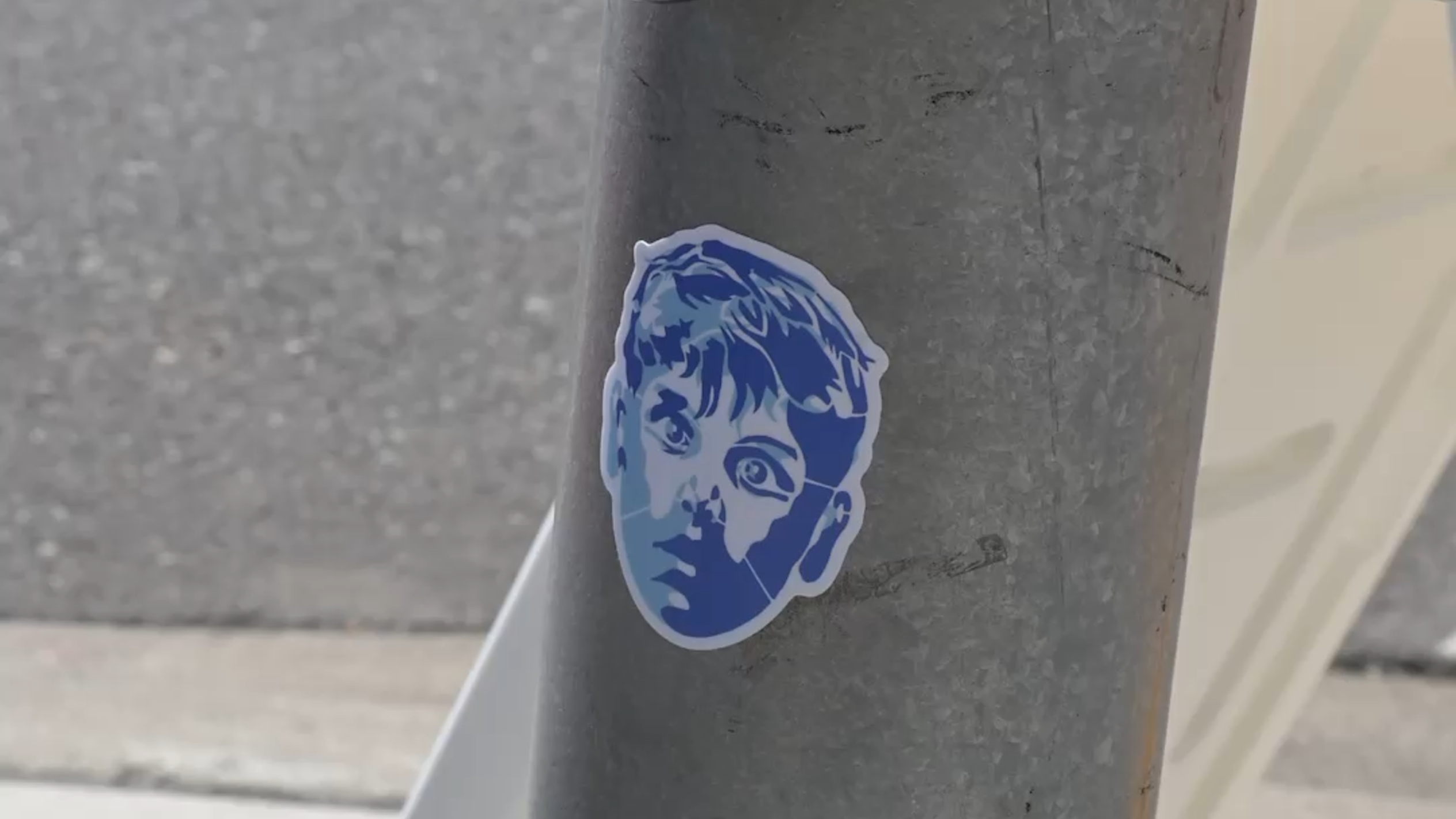 Why does a shocked boy’s face keep appearing in Tacoma? We asked man responsible