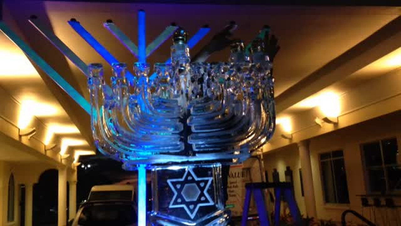 Ice menorah at Lakewood Ranch offers new twist on Hanukkah 