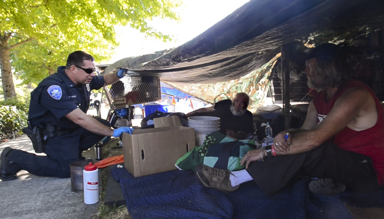 Tacoma Housing Authority shuts down homeless encampment on Hilltop ...