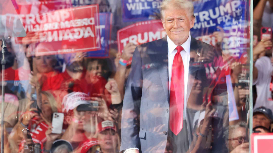President Trump smears NC as ‘blood-soaked killing fields’ in Whatley campaign rally