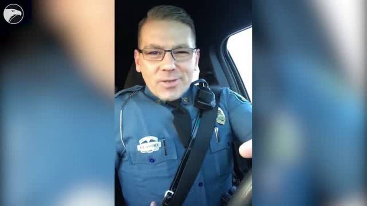 This Kansas trooper is ‘kinda the Bubba Gump’ of roads, Eric Stonestreet says