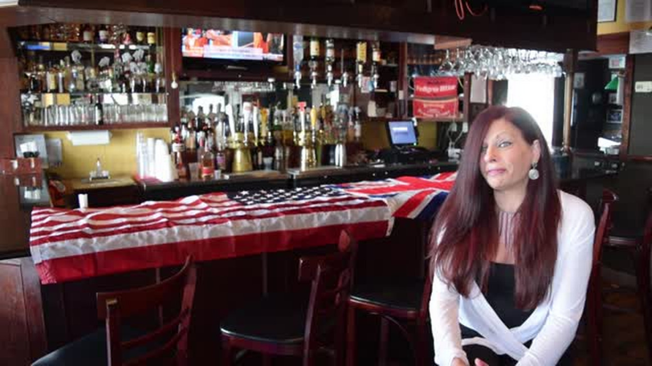 Meet AmeriBrit Sheryl McGeown of The Old Bull & Bush Pub & Eatery, who brings a little bit of English charm to the area | Hot Pour