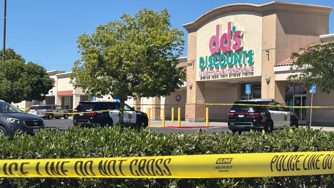 Bystander struck after gunfire erupts in parking lot of Fresno shopping center