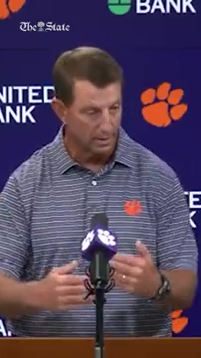 Dabo is very confident in QB Christopher Vizzina