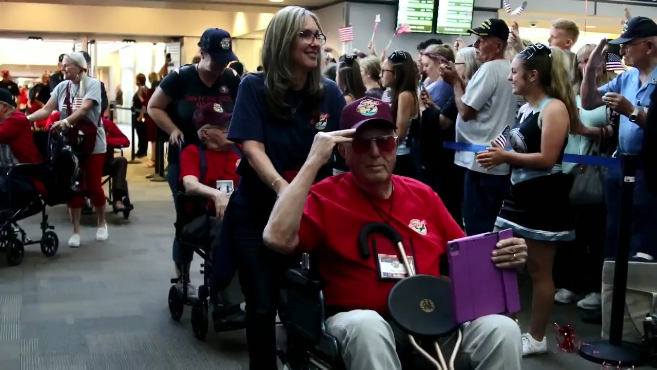 Veterans receive heroes’ welcome in return home on Central Valley Honor Flight
