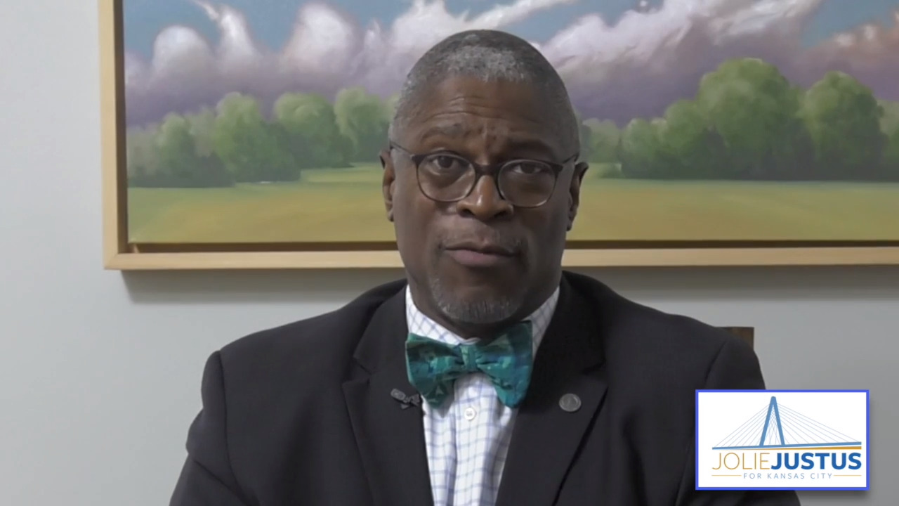 Mayor Sly James endorses Jolie Justus as successor in KC race