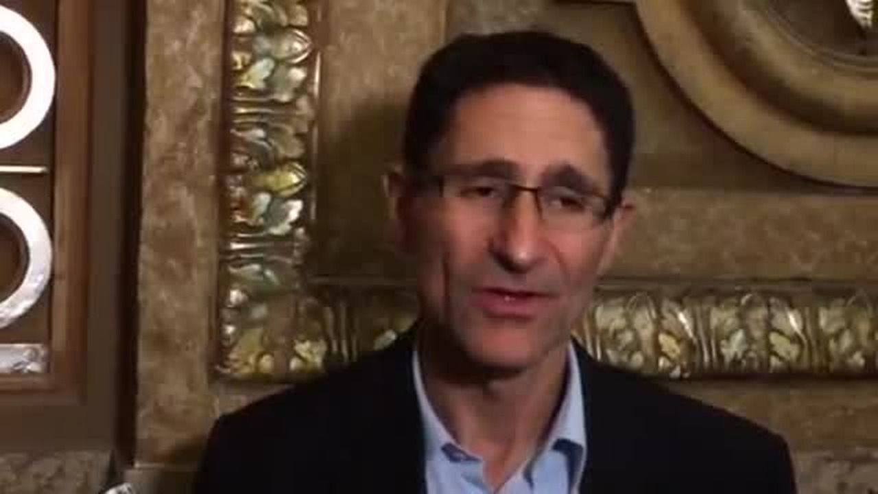 VIDEO: Sounders' Adrian Hanauer on keeping Sigi Schmid 