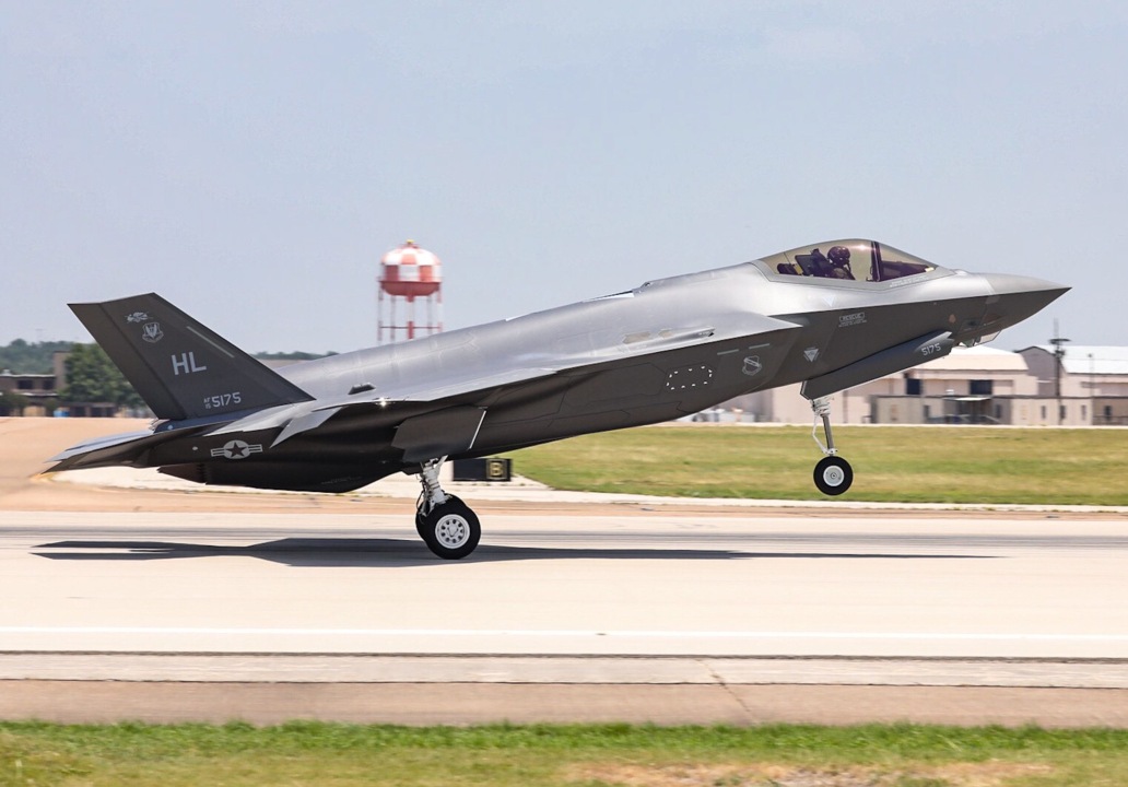 Lockheed Martin delivers 300th F-35 stealth fighter aircraft