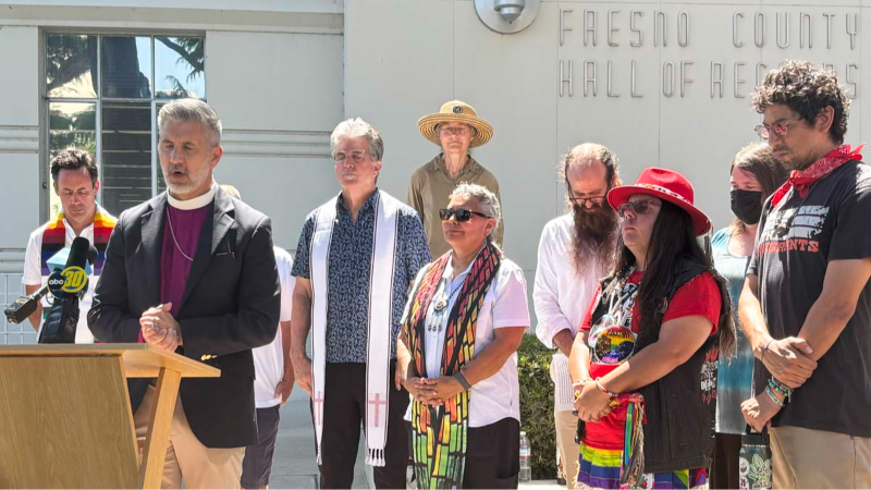 LGBTQ folks in Fresno urge library support at Pride event