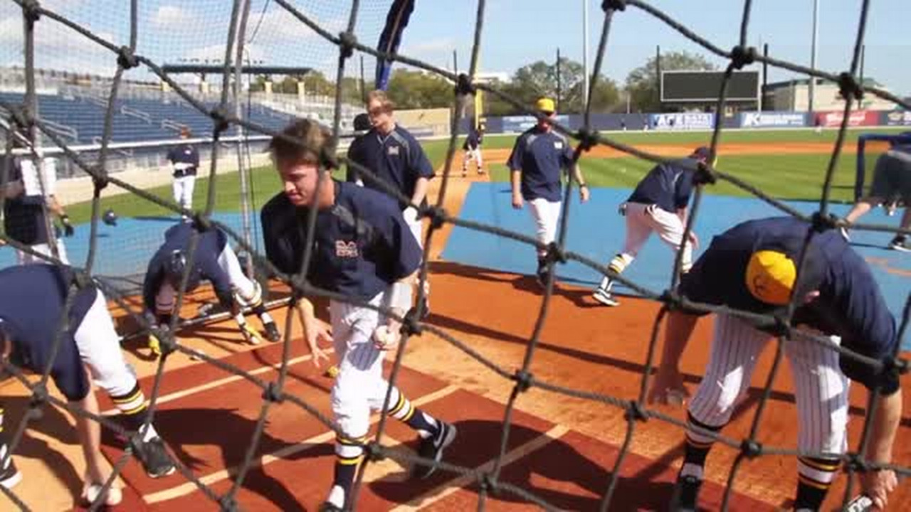 Watch: MGCCC Bulldogs play double header against St. Louis Archers