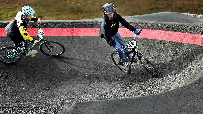 Region’s 1st ‘rollercoaster’ pump track opens at Kennewick park