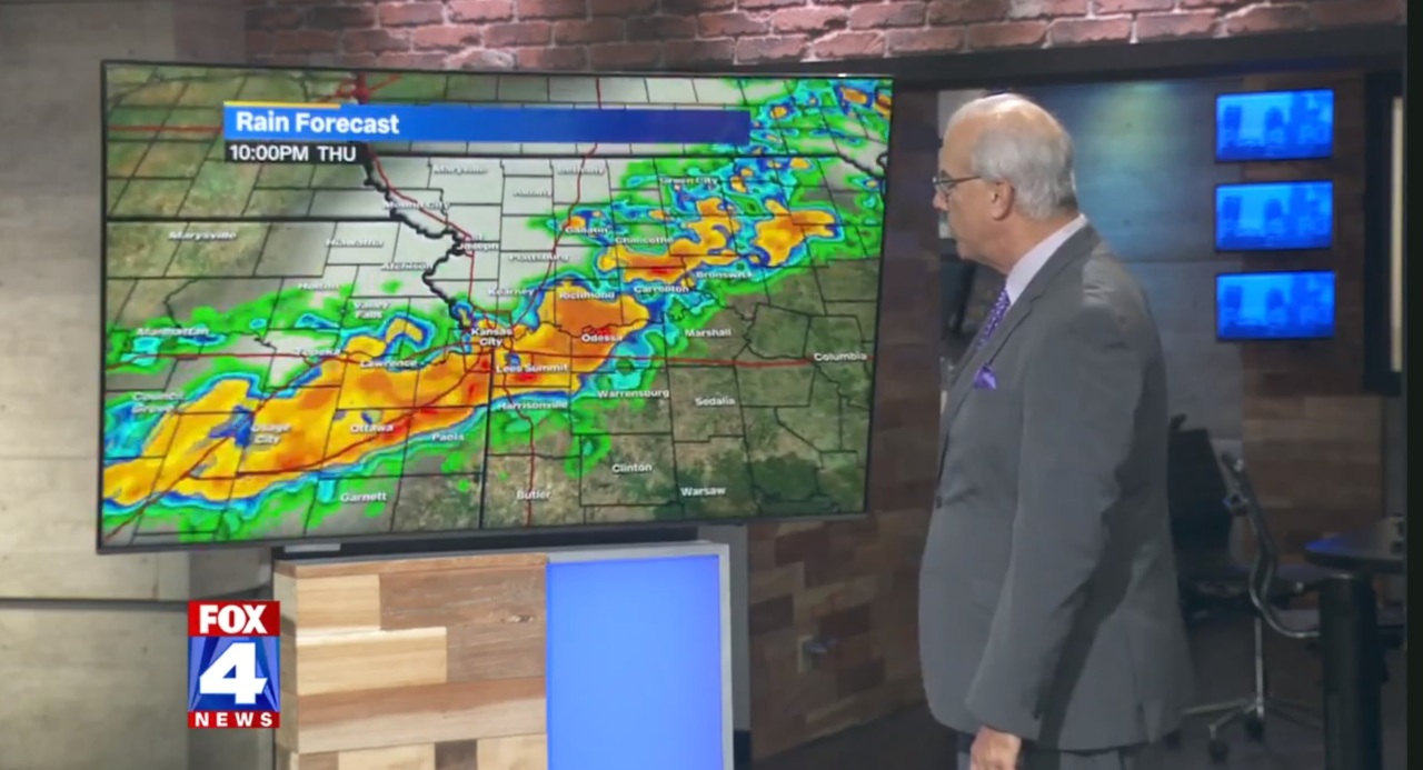 Severe thunderstorms possible Thursday night in Kansas City (Video ...