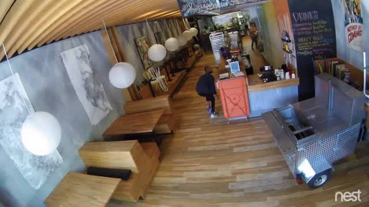 Man caught on video pouring sugar on himself at closed restaurant