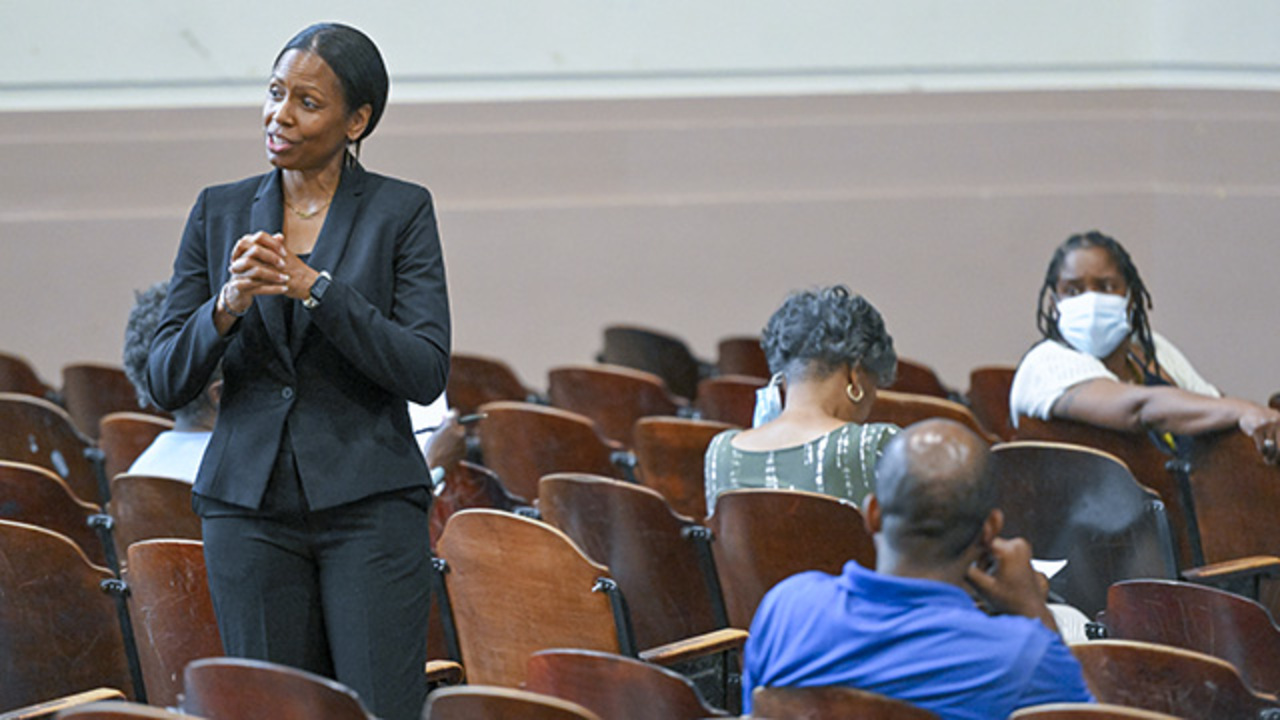 KCPD’s Kari Thompson addresses violence in the Oak Park neighborhood