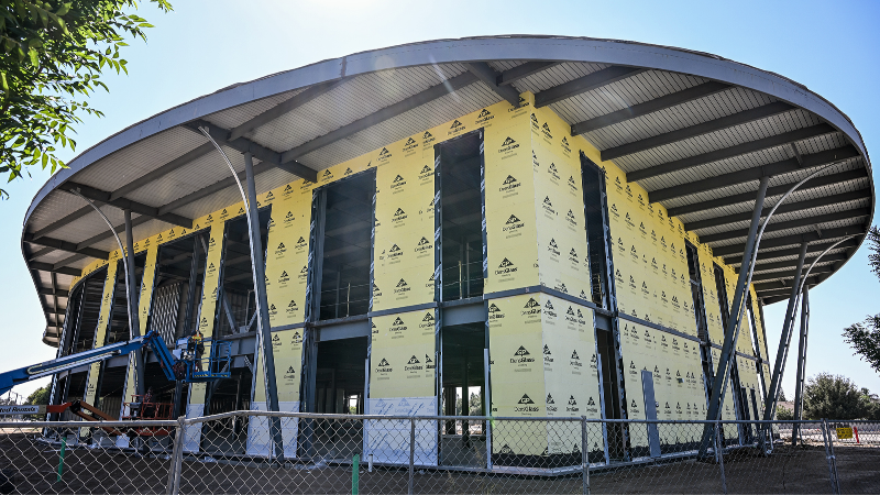 Massive building going up at major Fresno/Clovis intersection. Here’s what we know