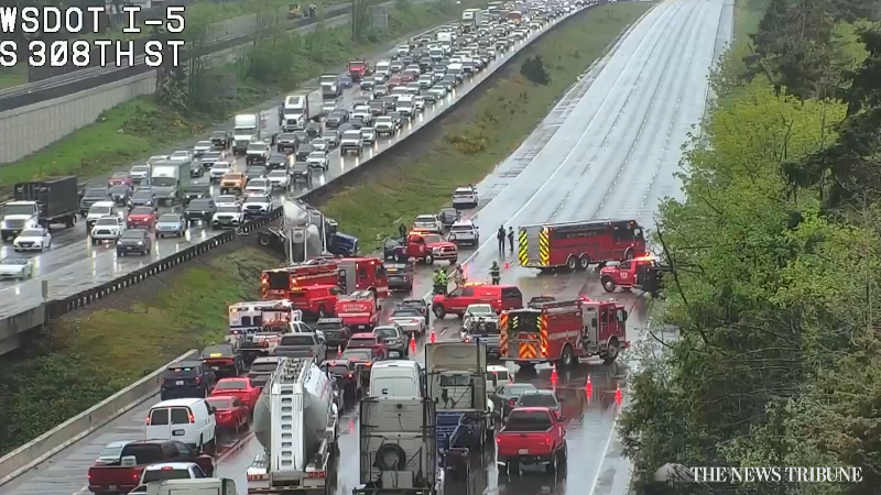 Update: Crashes on I-5 northbound and southbound cleared but traffic still looks bad