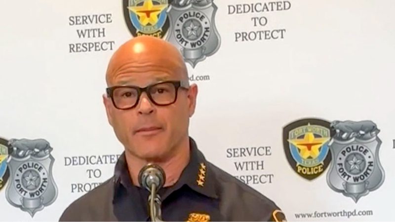 FWPD chief recounts the police response to civilian officer shot (video)