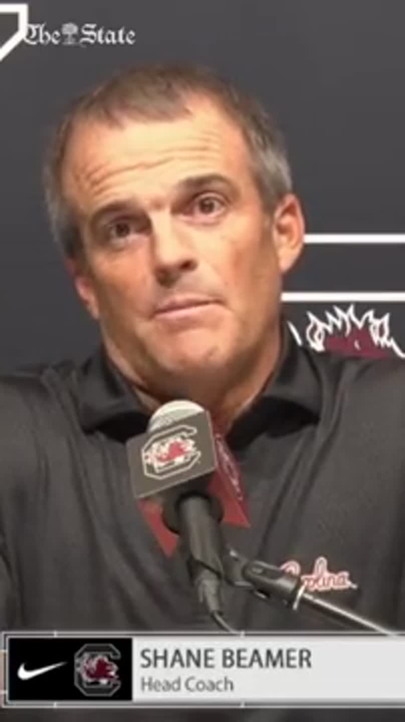 USC Coach Beamer gives update on injured Dylan Stewart and Jacarrius Peak