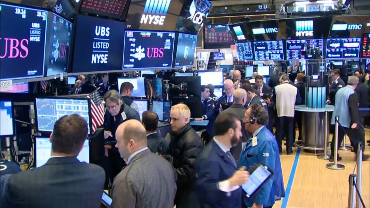 Dow falls 500 points as U.S. stock market opens, then recovers most of losses