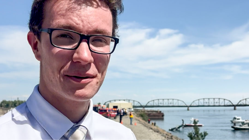 Eye witness recounts plane crashing into Columbia River
