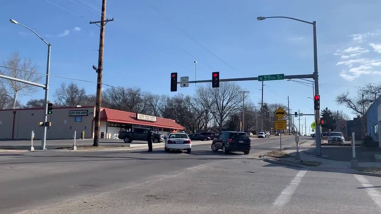 Police investigate fatal crash in Kansas City, Kansas (Video) | Kansas ...