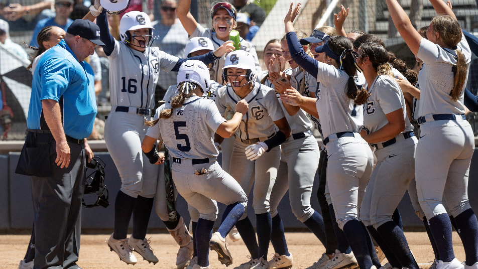 Central Catholic wins D-IV championship