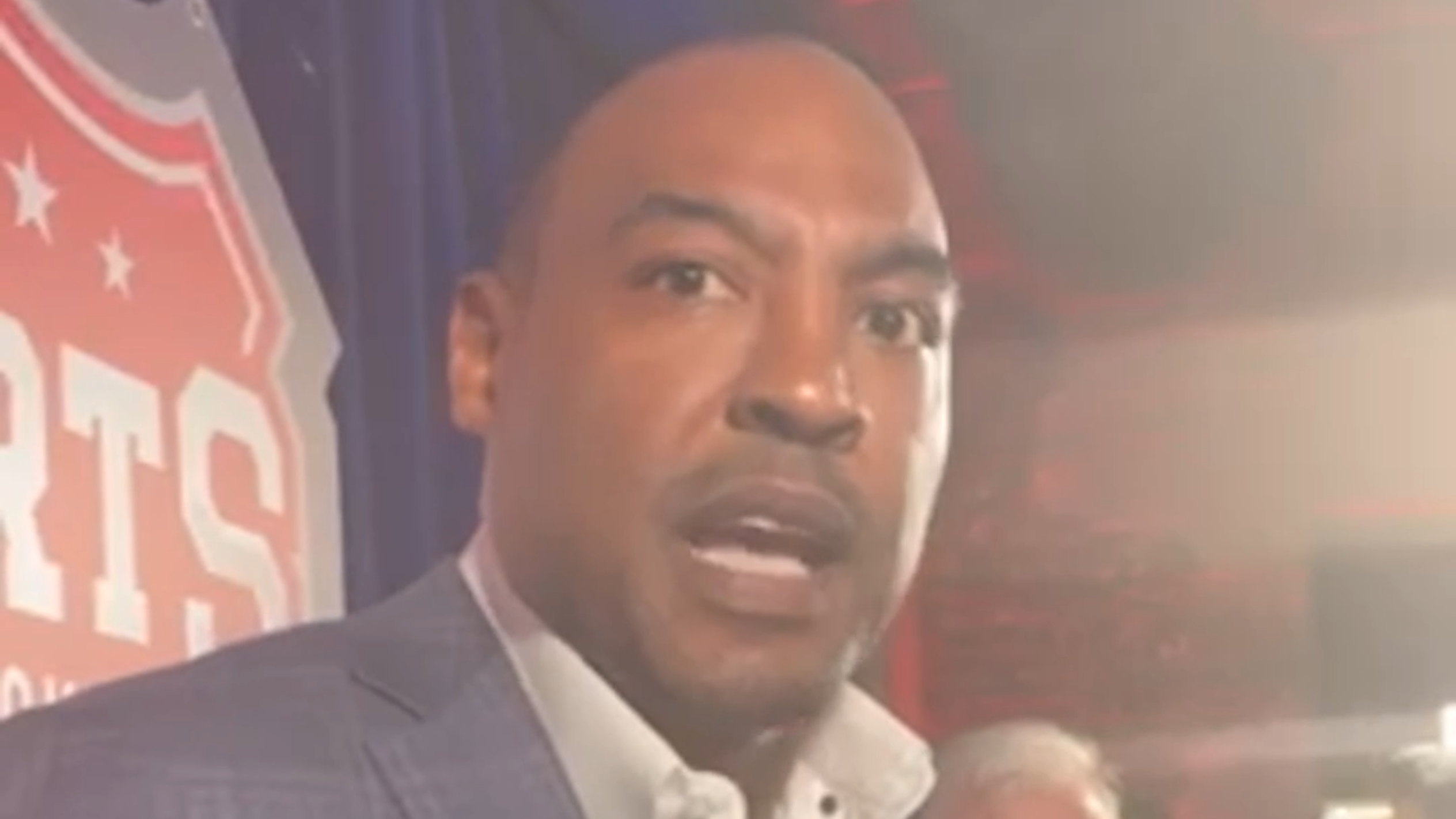 Dallas Cowboys legend calls team's business priorities a distraction