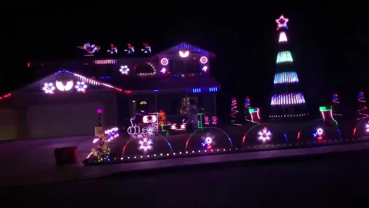 Holiday Lights 2020: 4274 NorthLake Dr., West Richland