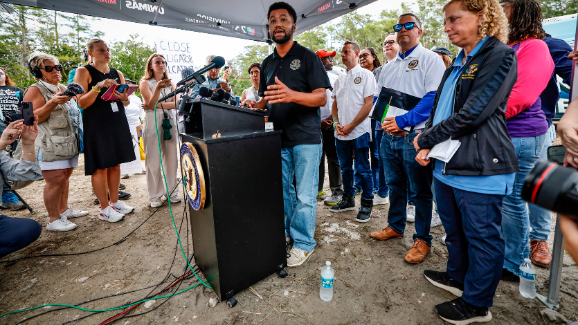What a Florida congressman saw on his Alligator Alcatraz tour