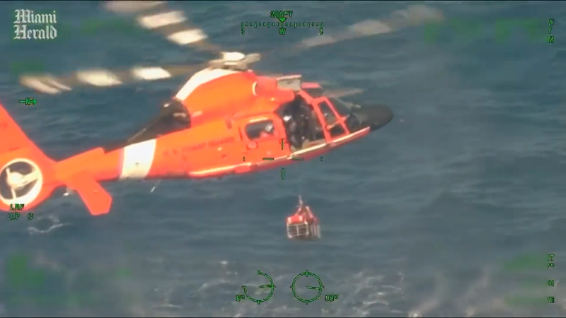 Coast Guard rescues four from sinking migrant smuggling boat | Miami Herald