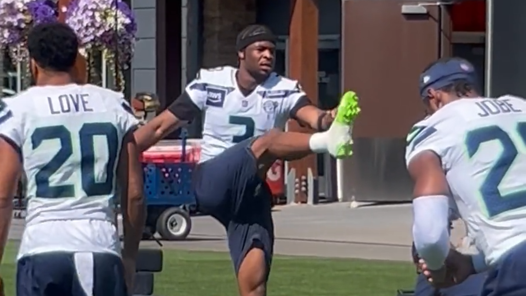 Nick Emmanwori stretching at Seahawks practice 3 days before NFL opener vs. Patriots