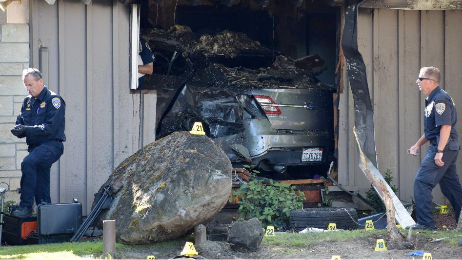 One dead in Modesto when car crashes into house during pursuit. Driver arrested