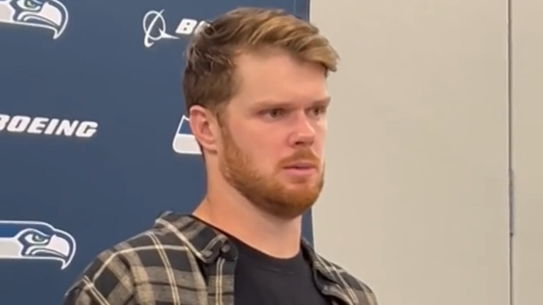 Sam Darnold flops in his biggest Seahawks game yet, L.A. wins 21-19