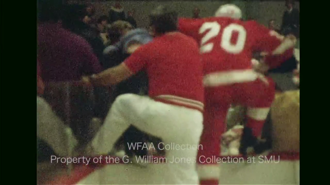 Fort Worth and Dallas used to duke it out on ice. One year, the Fort Worth Texans won