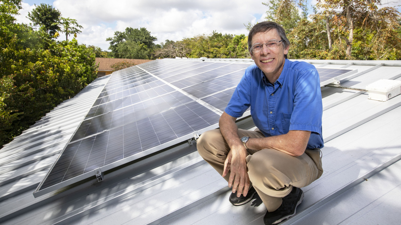 In trial run for hurricane season, South Miami’s solar-powered mayor went off the grid