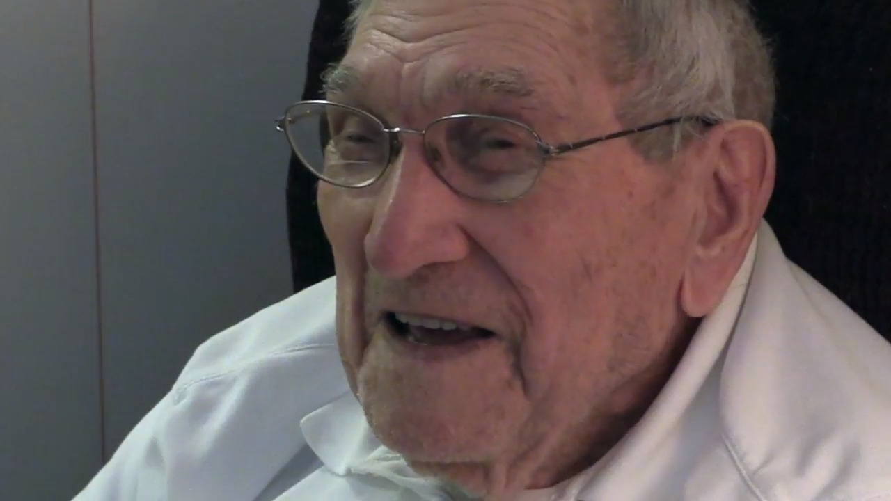 Oldest living MLB player, at 99, lives in Charlotte. And he has a great story to tell.