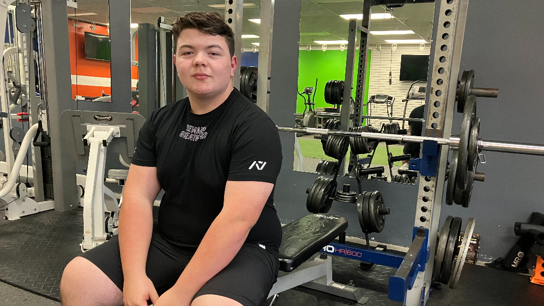 Columbus 12-year-old sets state records in powerlifting