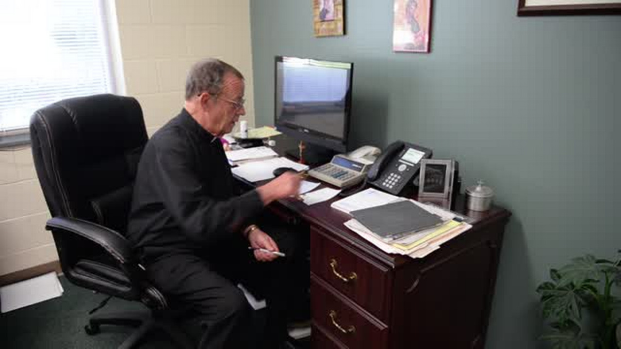 What the pastor of the largest Catholic church in the United States will do in retirement