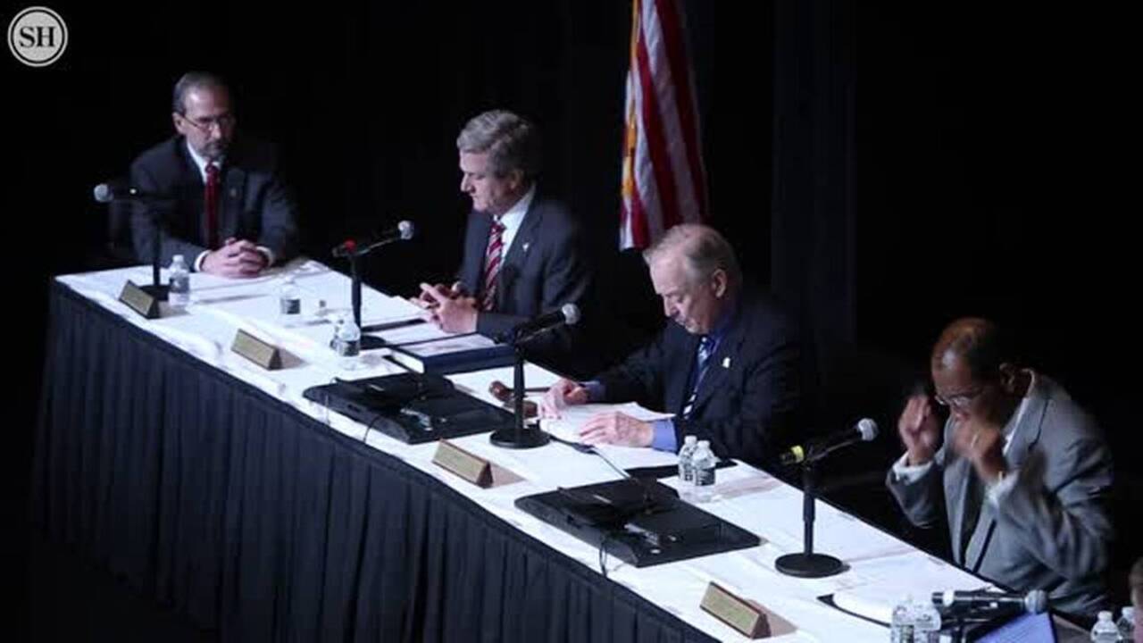 Gaming commission votes to deny two casino applications