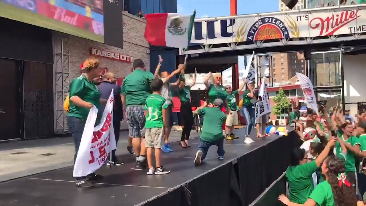 Mexican fans at Power & Light District became huge South Korea fans, chant 'Korea, Korea'