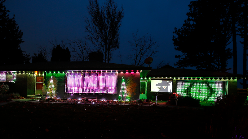 This Tri-Cities home’s holiday light display is ‘Wicked’ good. How to visit it