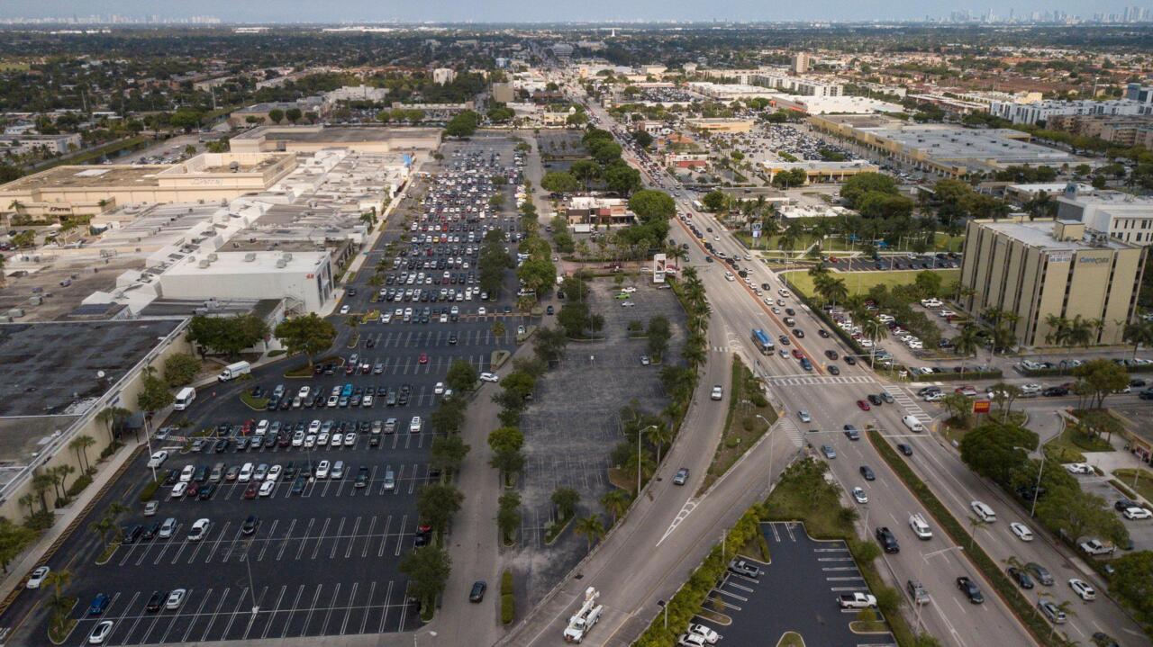 Historia del corredor comercial de Hialeah ¿cómo ha cambiado la calle 49 en los últimos 60 años?