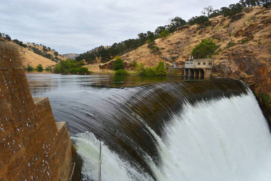 Massive water flows at the La Grange Dam