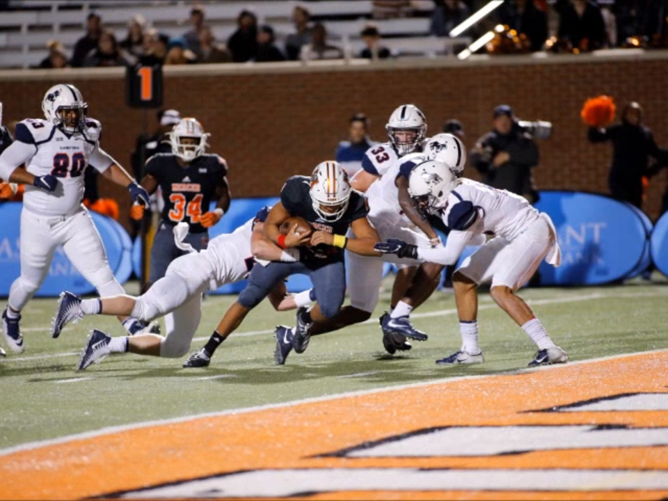 Our favorite photos from Mercer Bears’ win over Samford Bulldogs