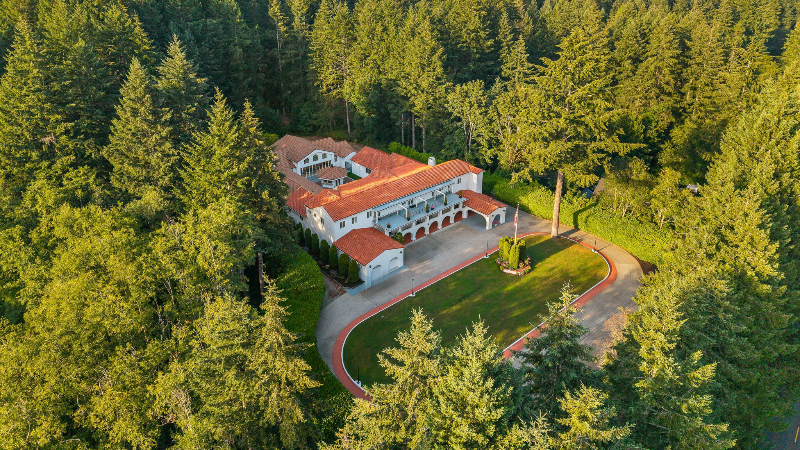 See inside $8.9M Gig Harbor home that was featured in a 2018 crime thriller