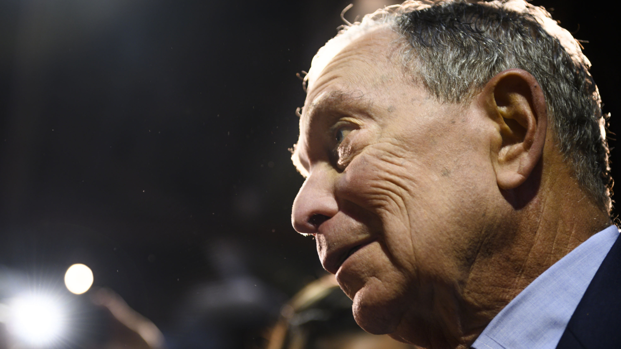 Watch as 2020 Democratic presidential candidate Michael Bloomberg visits Sacramento