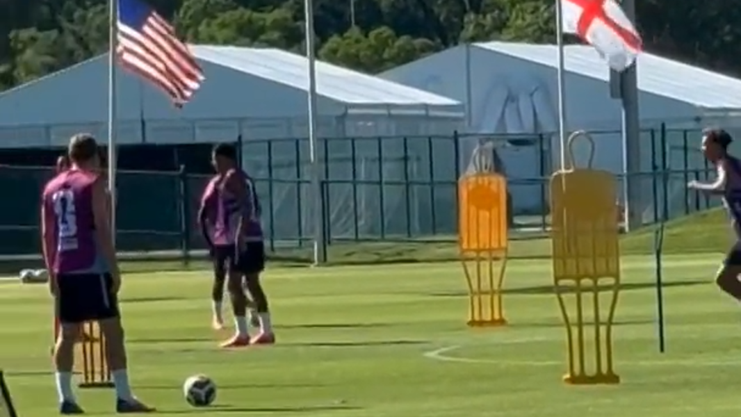 Video of England soccer team's World Cup football practice in Kansas City